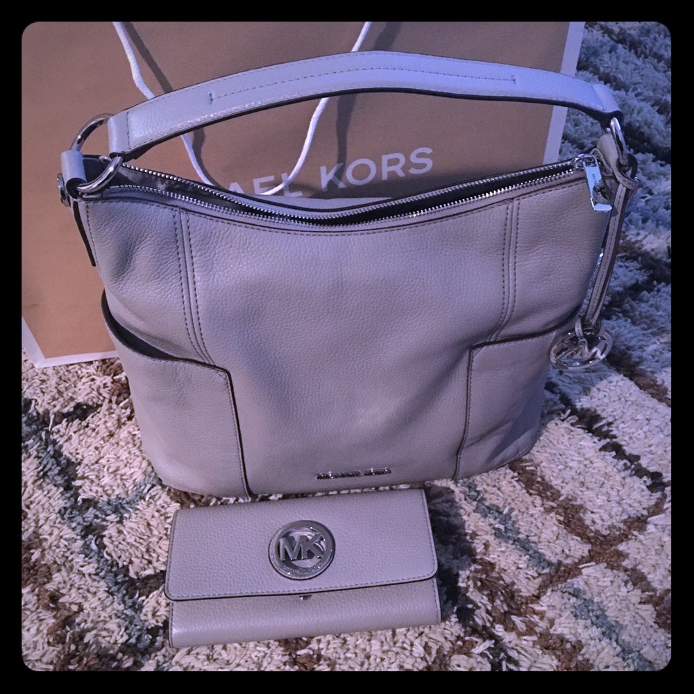 Gray Michael Kors Purse & Wallet